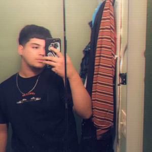 Meet your Posher, Leonel